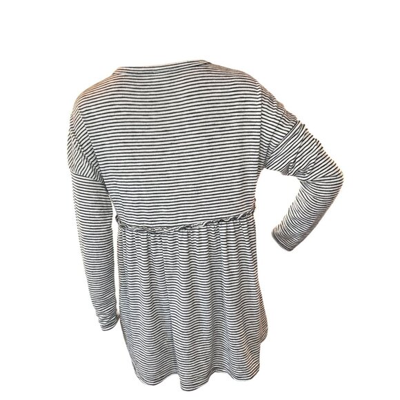 (6 for $25) Time and Tru Maternity Soft Henley Babydoll Size Medium - Picture 7 of 7